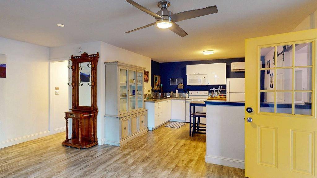 Grass Valley, CA 95945,526 Mill ST