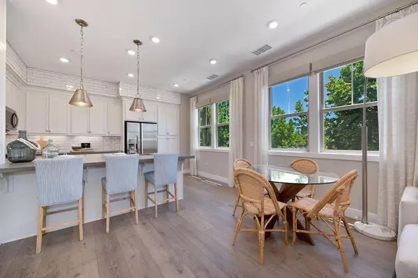 1000 Berryessa LN #212, Davis, CA 95616