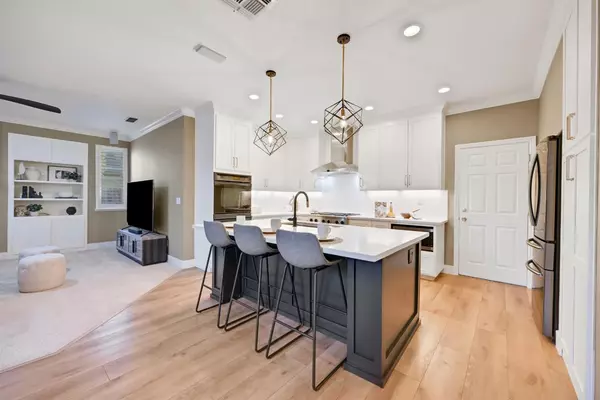 Folsom, CA 95630,961 Glennfinnan WAY