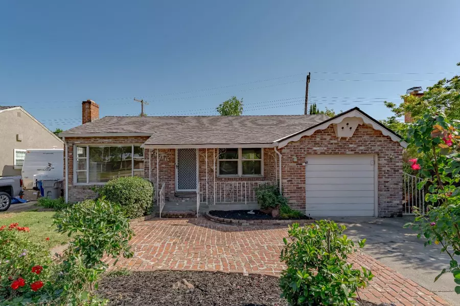 5936 11th AVE, Sacramento, CA 95820