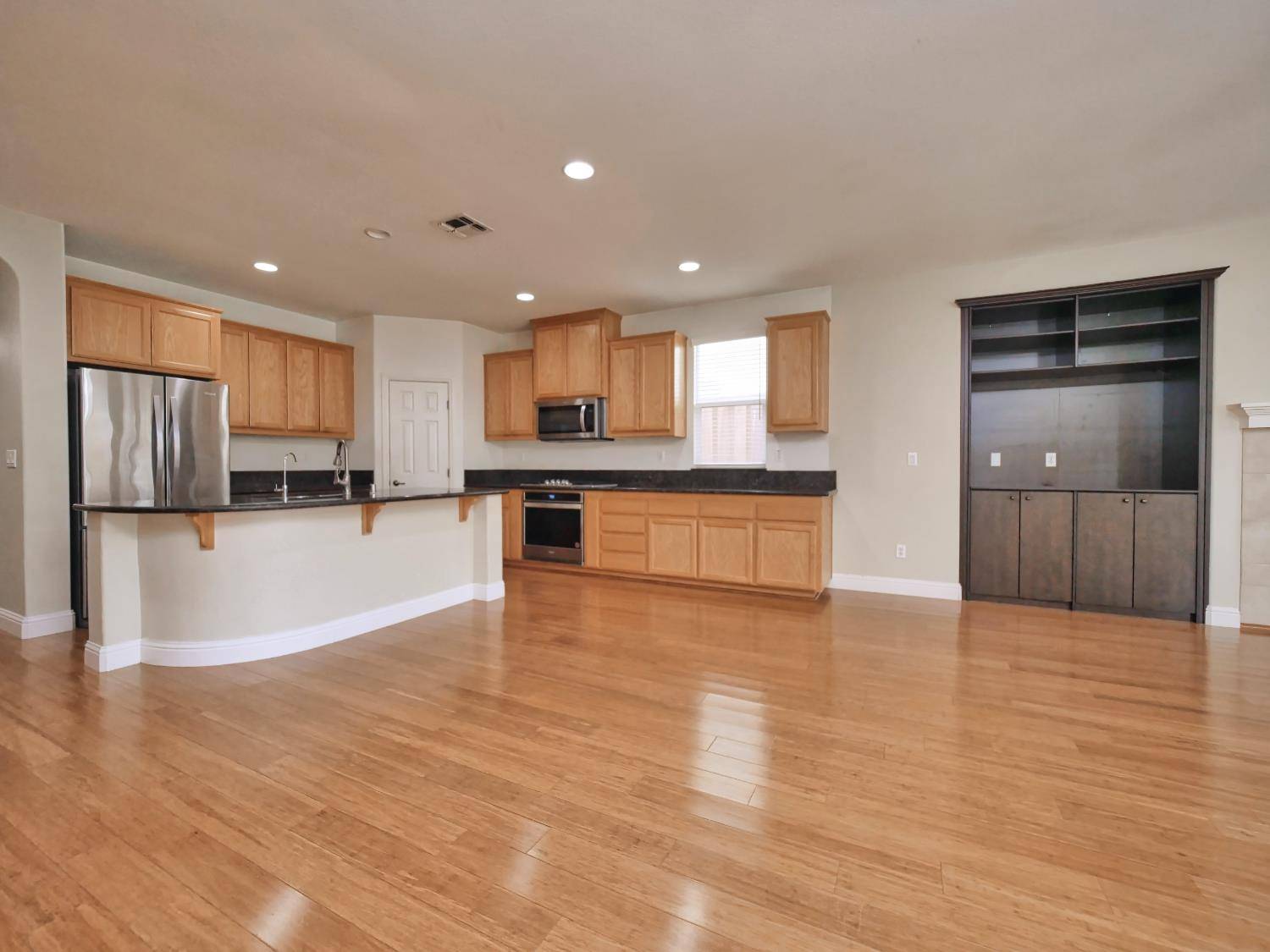 Roseville, CA 95678,7208 Artisan CIR