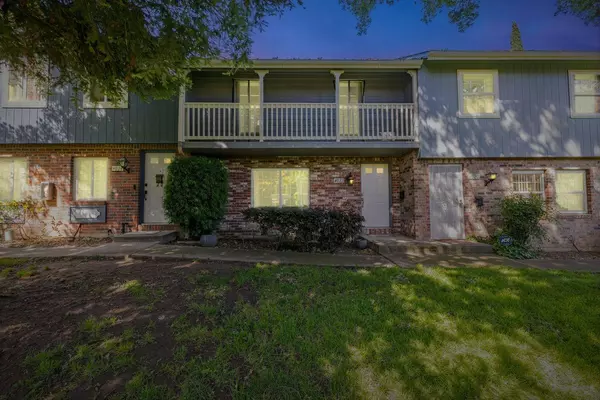 Carmichael, CA 95608,4022 Knoll Top CT