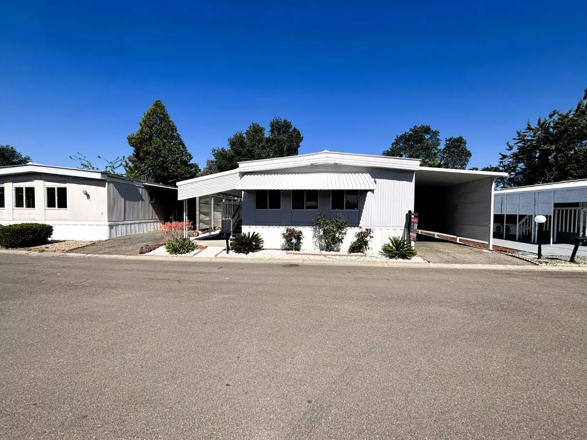Morada, CA 95212,10780 N N Hwy 99 #6