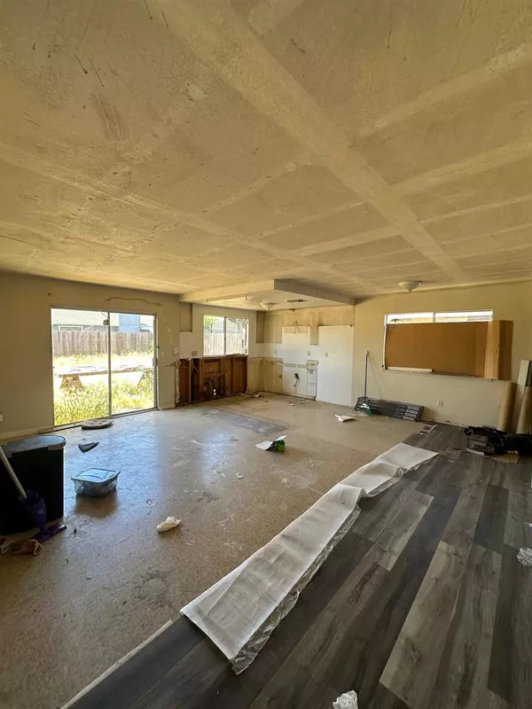 Stockton, CA 95210,9211 Eaglepoint LN