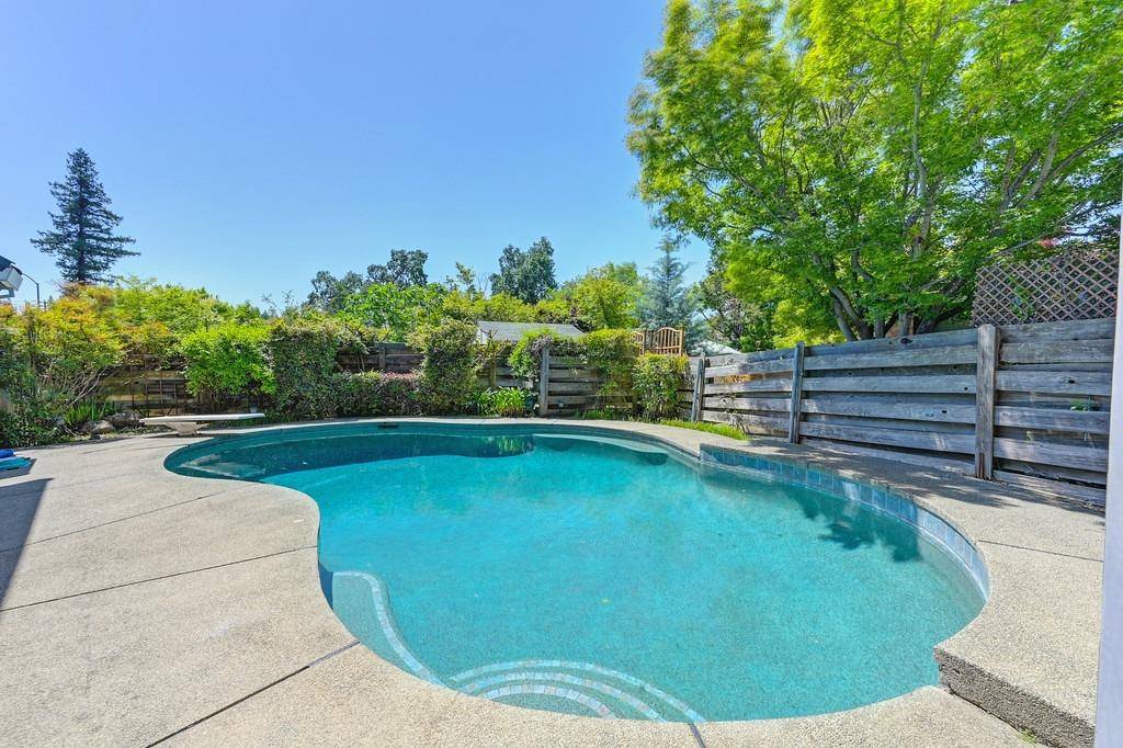Sacramento, CA 95821,4156 Dena WAY