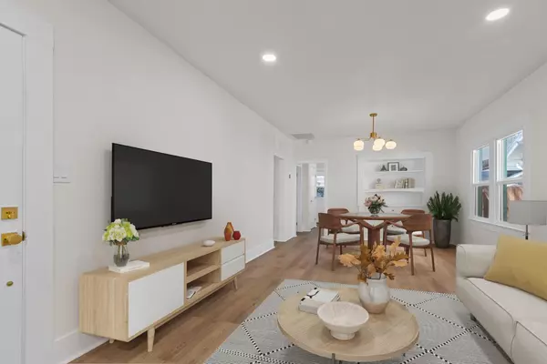 Sacramento, CA 95818,2404 25th ST