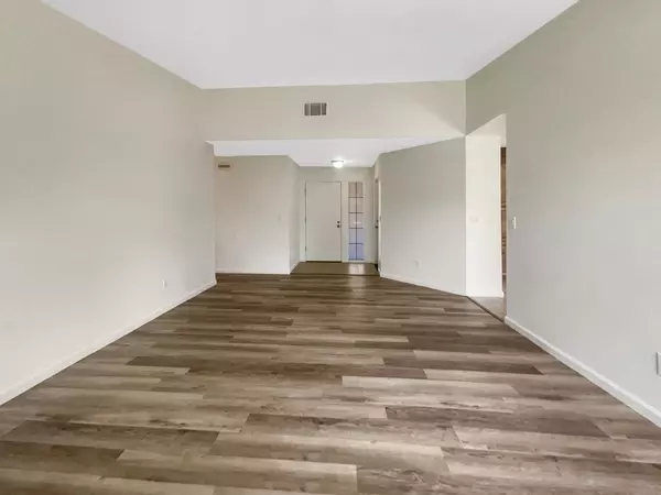 Sacramento, CA 95826,3023 Rosemont DR