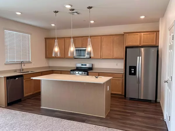 Roseville, CA 95747,4413 Secretariat WAY