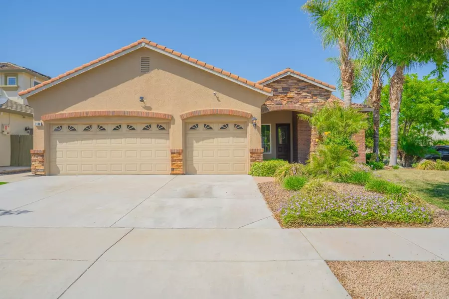 2196 Naples CT, Los Banos, CA 93635