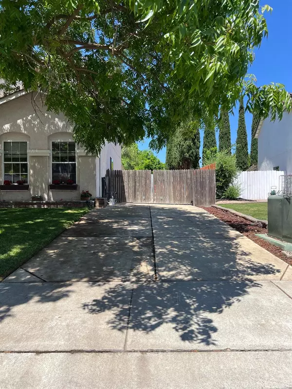 Stockton, CA 95206,2243 Stern PL