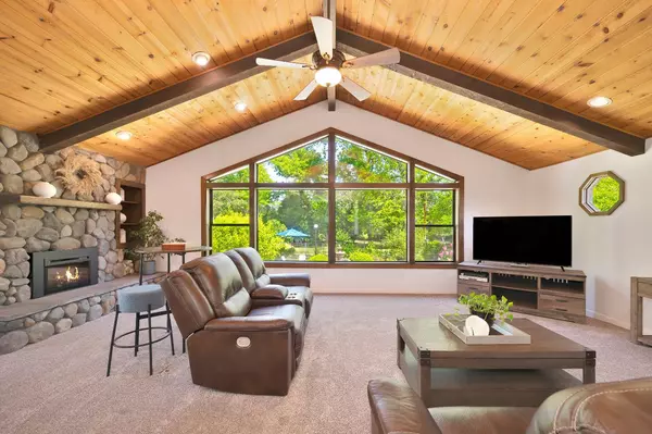 Carmichael, CA 95608,4948 Whitney AVE