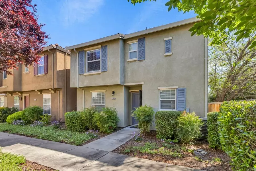 7885 Monaldo WALK, Sacramento, CA 95823