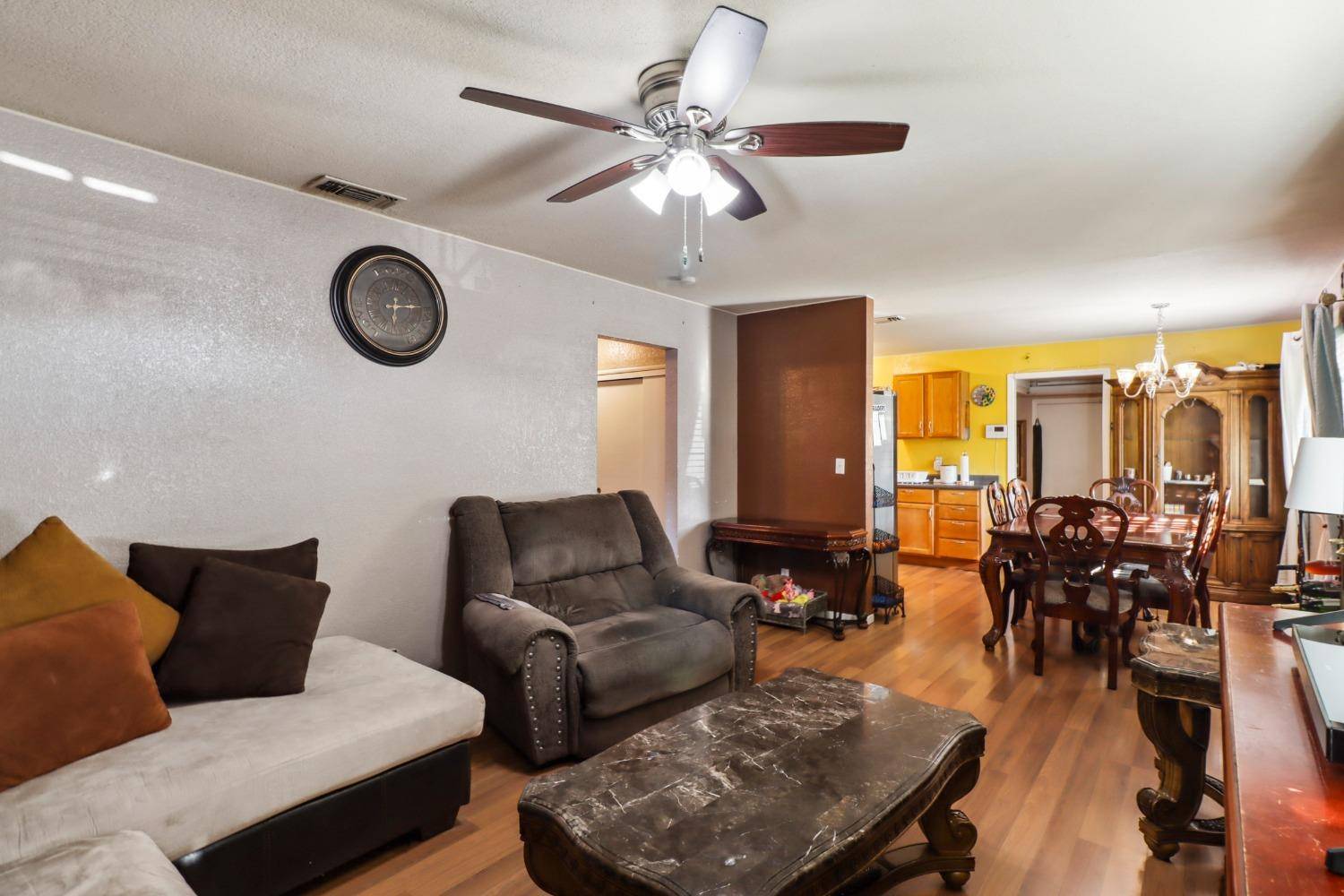 Sacramento, CA 95832,1724 Belt WAY
