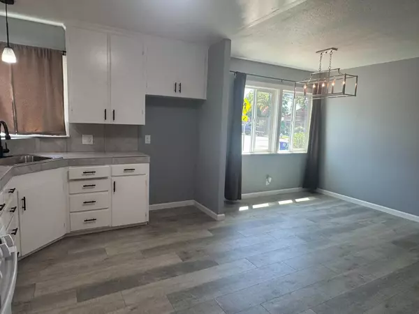 Los Banos, CA 93635,1243 4th ST