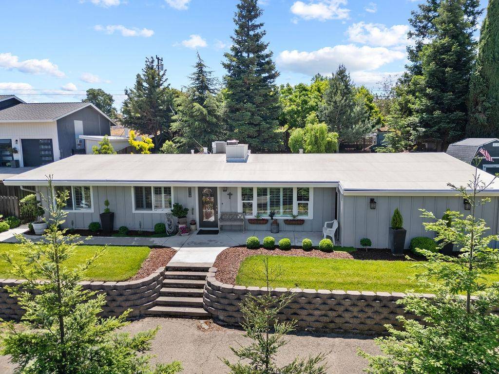 2119 Tioga AVE, Oakdale, CA 95361