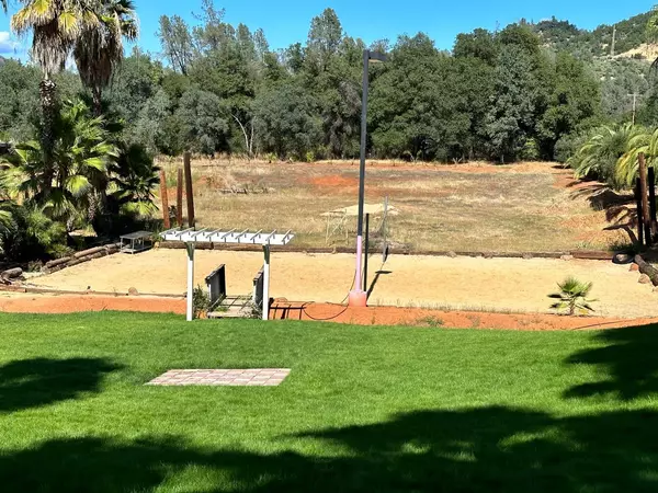 Redding, CA 96003,19254 Union School Rd