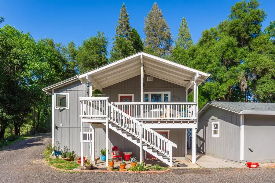 1190 Pleasant Valley RD, Diamond Springs, CA 95619