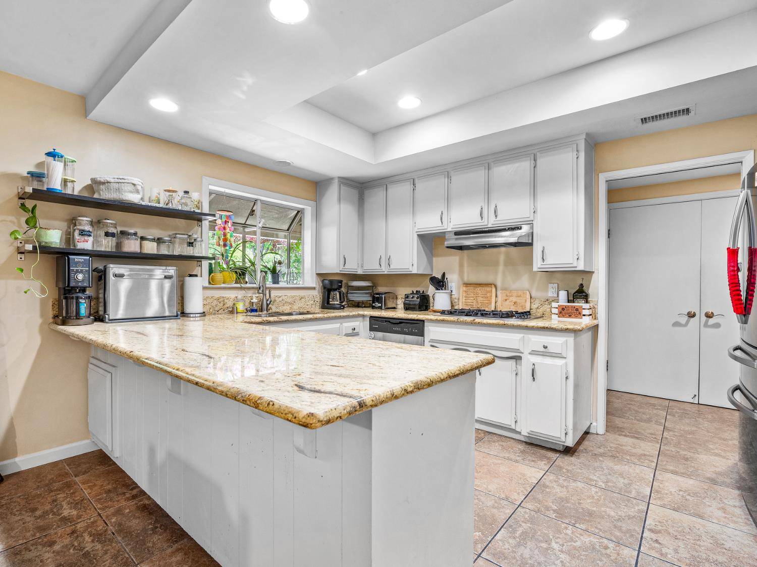 El Dorado Hills, CA 95762,961 Stoneman WAY