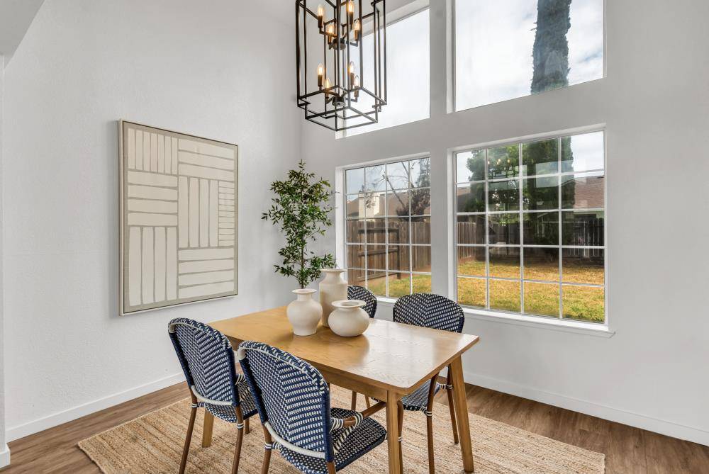 Sacramento, CA 95828,8777 Lambay WAY
