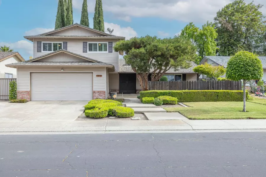 1917 Santa Fe DR, Stockton, CA 95209