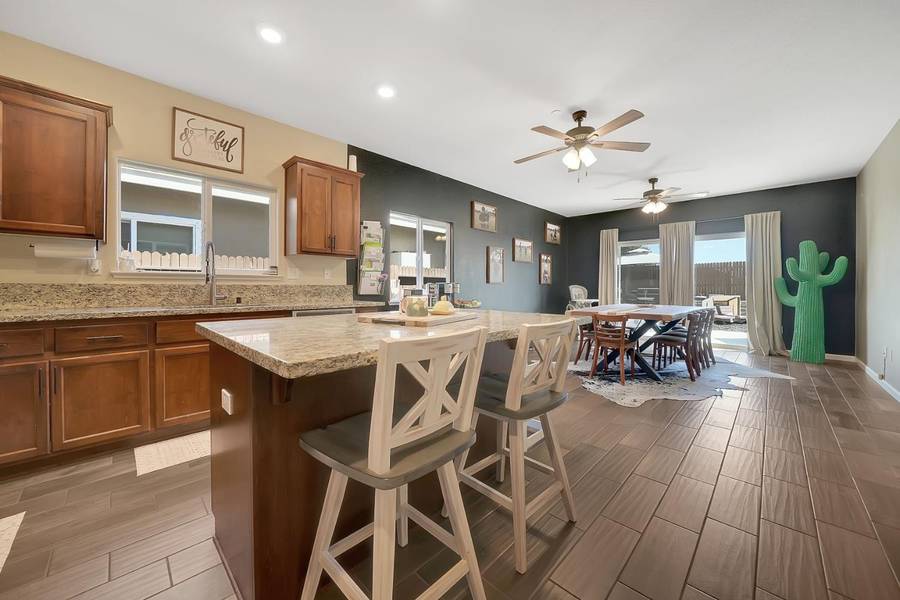 410 Laurel CT, Ione, CA 95640