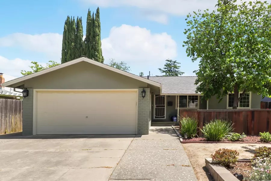 1614 Clemson DR, Davis, CA 95618
