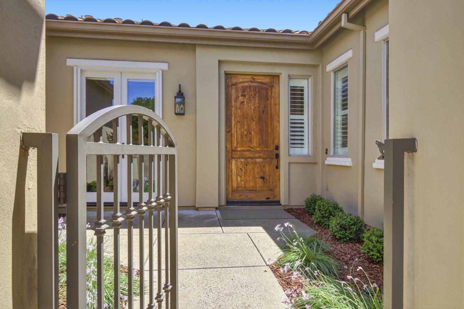 El Dorado Hills, CA 95762,6010 Palermo WAY