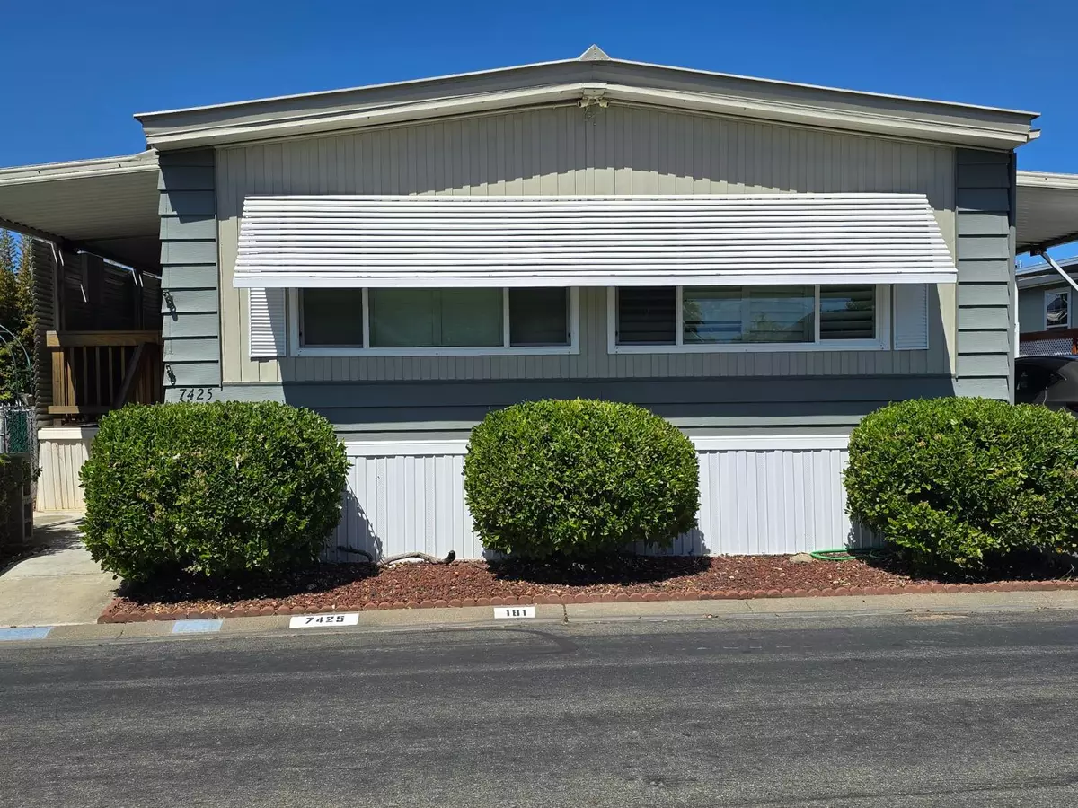 Sacramento, CA 95842,7425 Sylmar LN #181