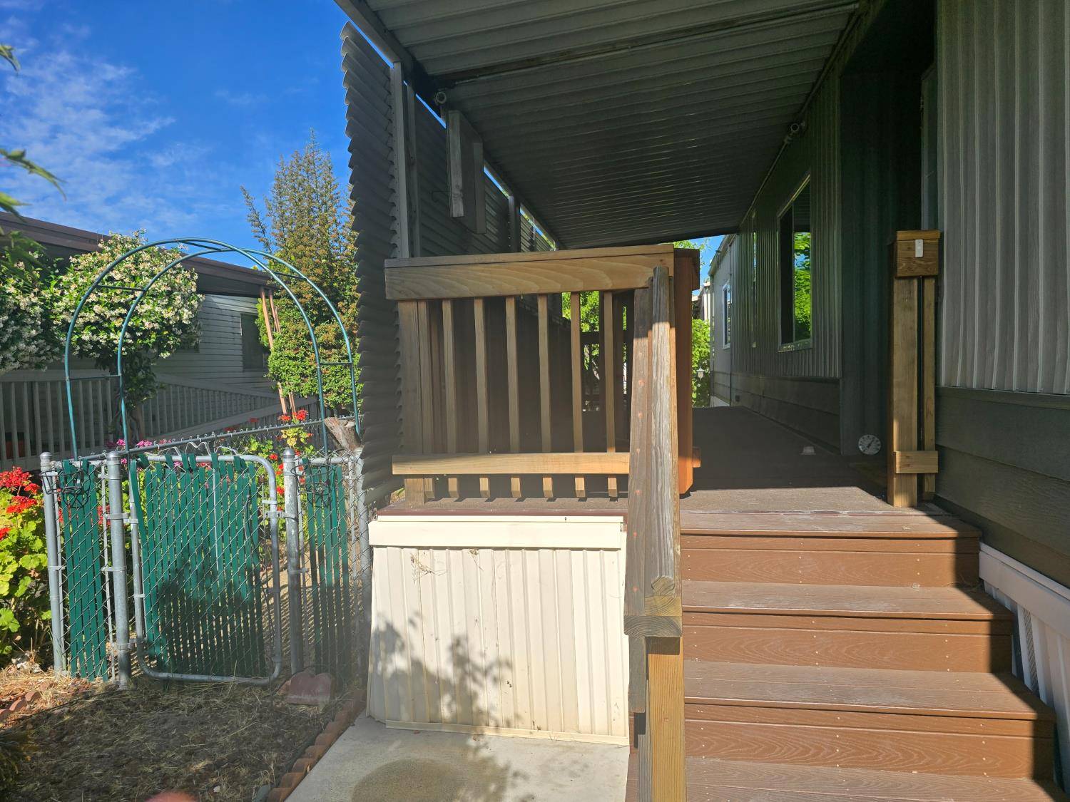 Sacramento, CA 95842,7425 Sylmar LN #181