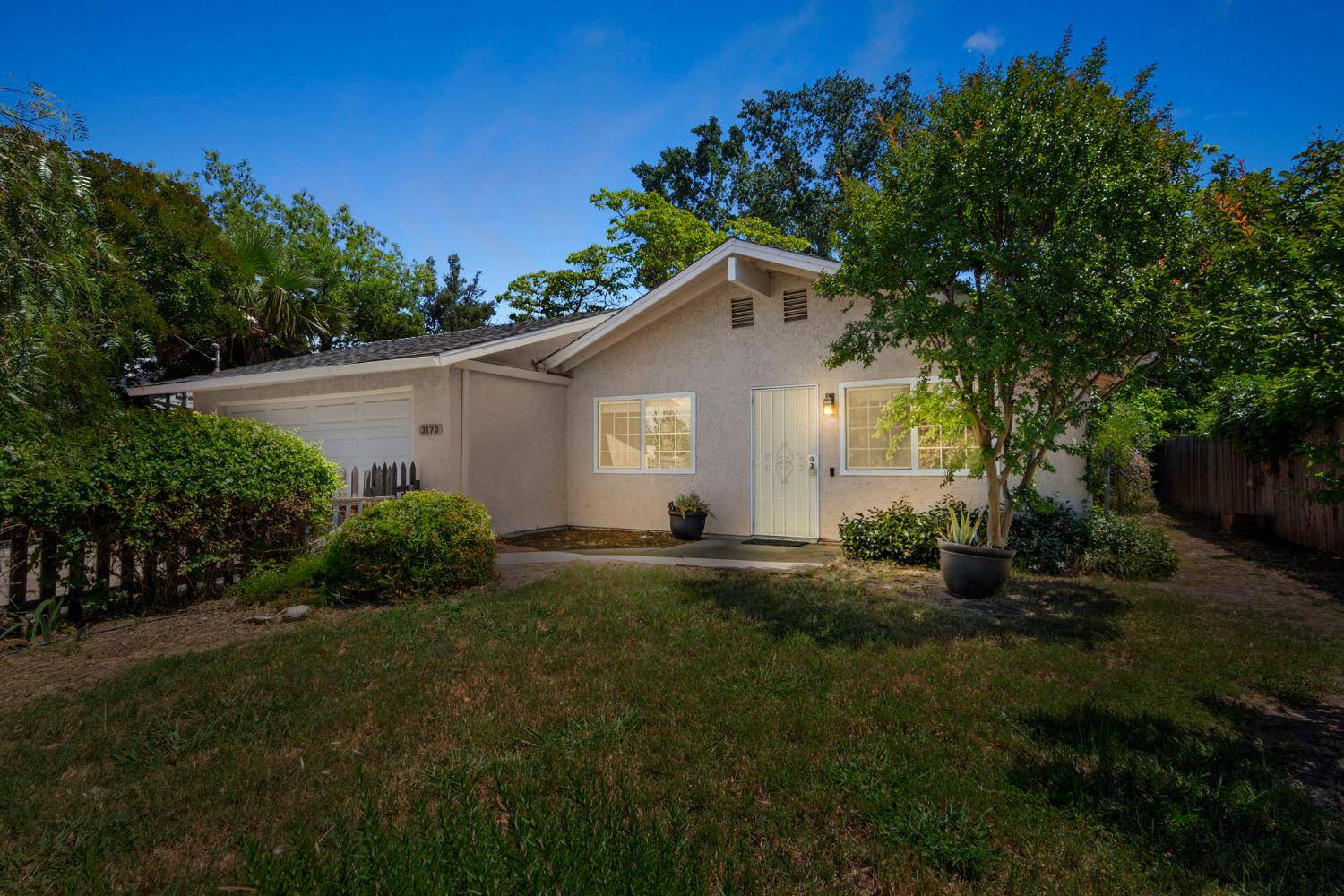 3170 Callecita ST, Sacramento, CA 95815