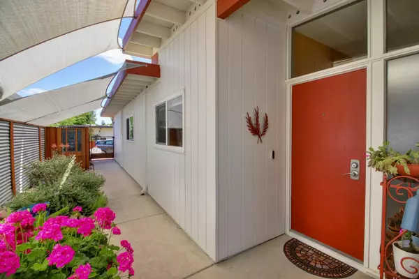 Davis, CA 95616,135 Luz PL
