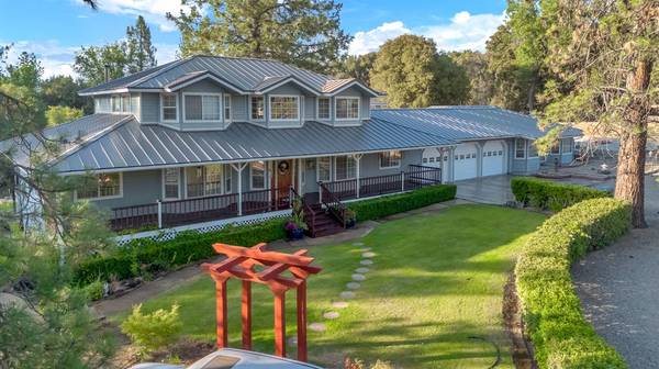 50711 Road 426, Oakhurst, CA 93644