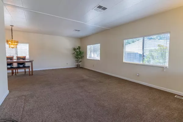 Jackson, CA 95642,150 Clinton #15