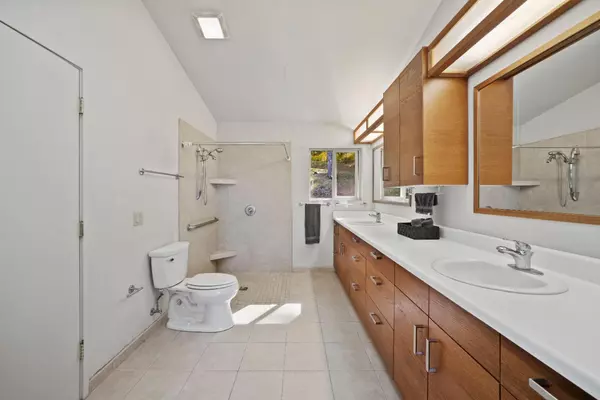 Nevada City, CA 95959,12102 Masters Hill PL