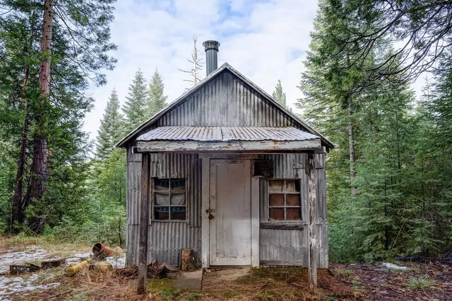 24180 Banner Quaker Hill RD, Nevada City, CA 95959