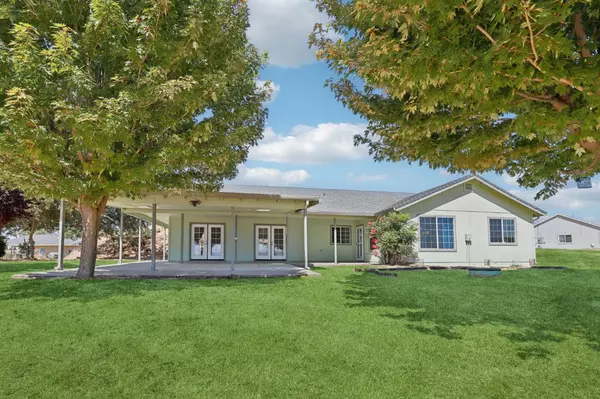 2072 Fox CT, Ione, CA 95640