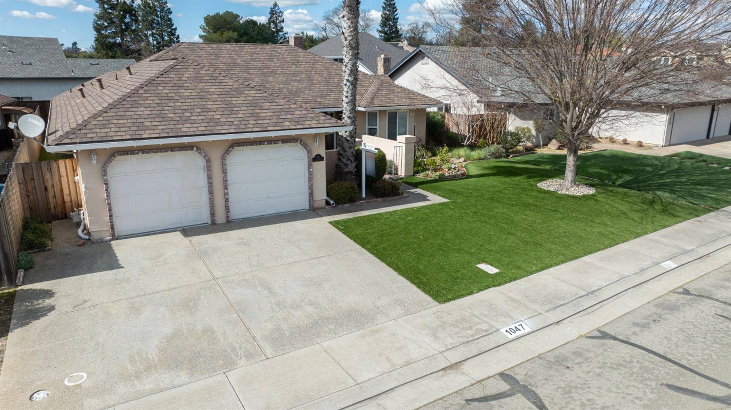 Lodi, CA 95240,1047 Miwok DR
