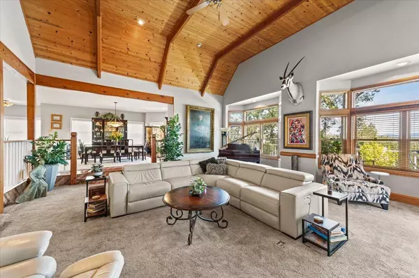 12064 Waxwing CT, Penn Valley, CA 95946