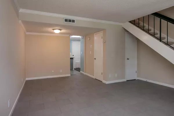 Sacramento, CA 95841,5822 Shadow Creek DR #3