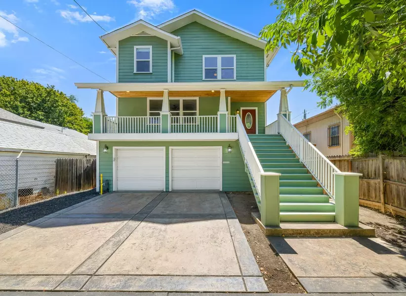 2211 11th ST, Sacramento, CA 95818