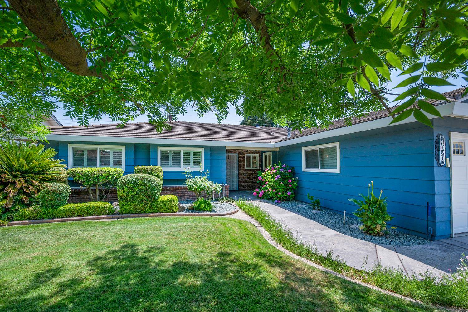 Carmichael, CA 95608,4020 Triplett CT