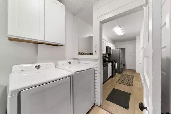 Sacramento, CA 95811,717 17 ST