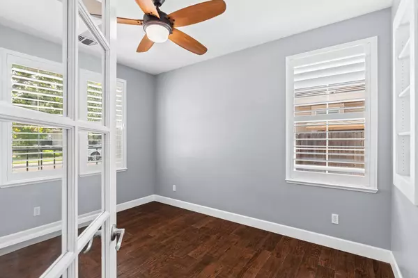 Manteca, CA 95337,1689 Hometown LN