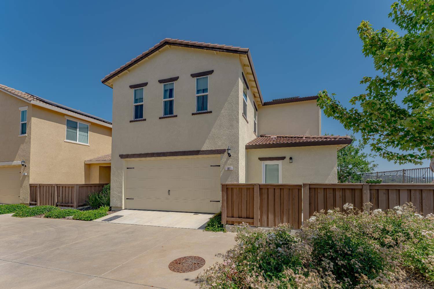 Roseville, CA 95661,87 HUDDLESTONE CIR