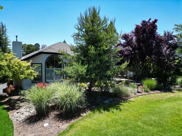 Penn Valley, CA 95946,18220 Lake Forest DR