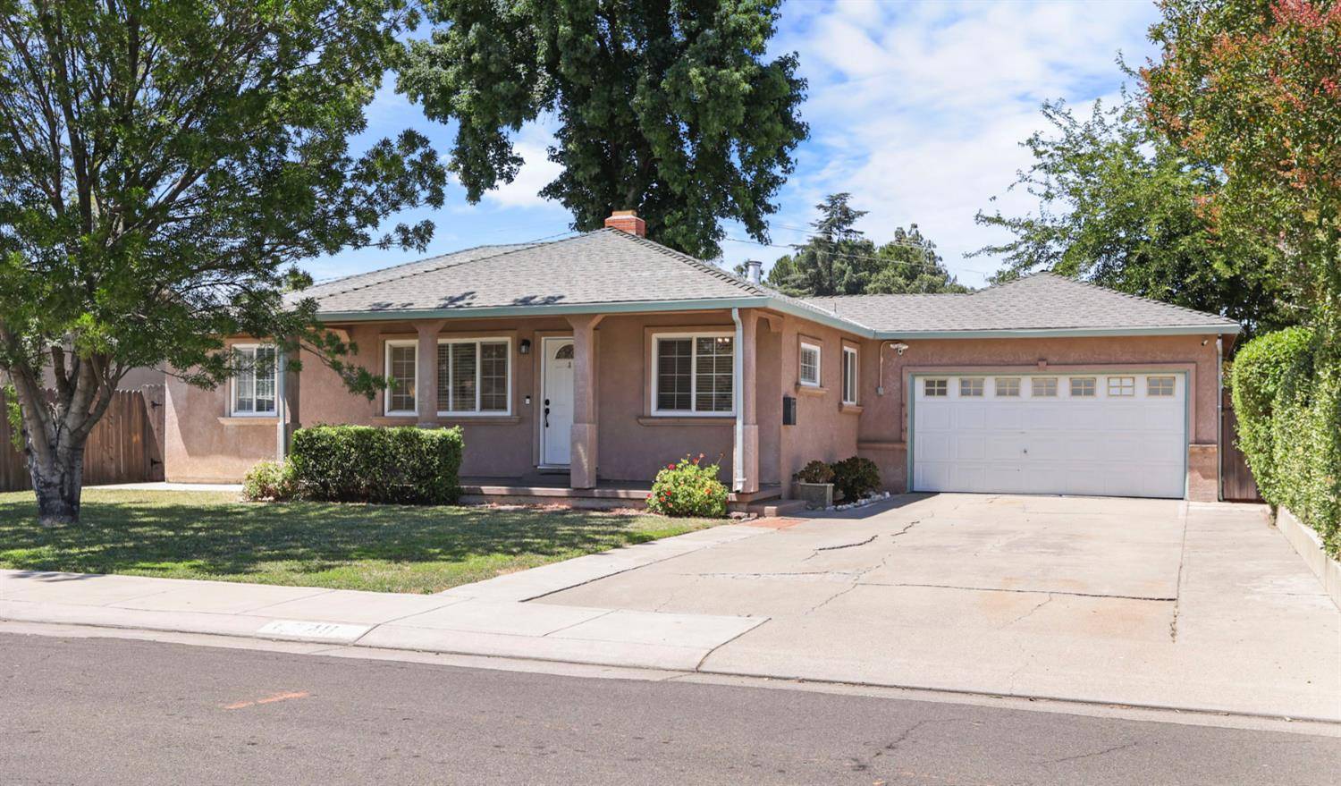 Stockton, CA 95204,3211 Christina AVE