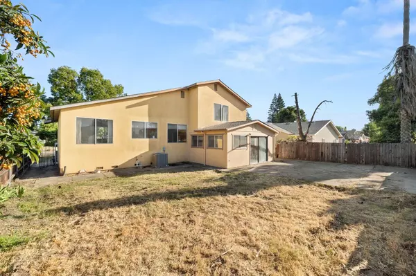 Sacramento, CA 95823,4195 Amapola WAY