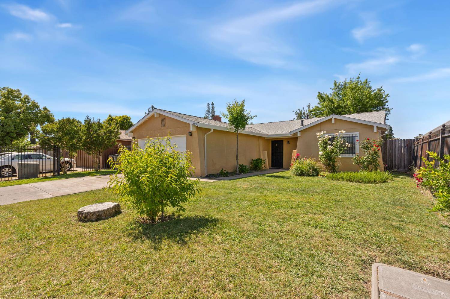 Sacramento, CA 95823,6099 Heath WAY