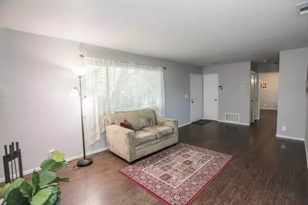 Sacramento, CA 95841,5802 Shadow Creek DR #1