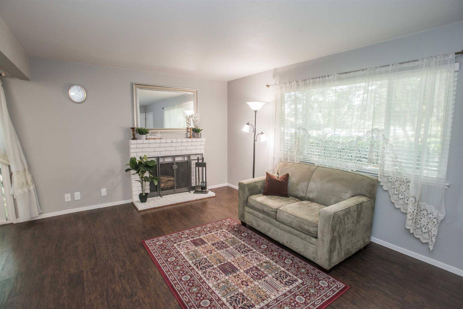 Sacramento, CA 95841,5802 Shadow Creek DR #1